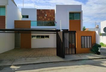 Casa en  Calle 7, Cholul, Mérida, Yucatán, 97305, Mex