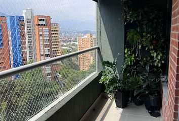 Apartamento en  La Nubia, Medellín