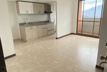 Apartamento en  El Rodeo, Medellín