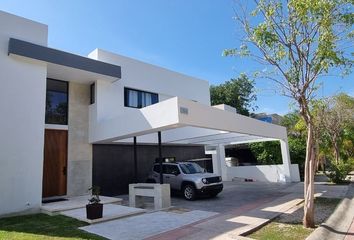 Casa en  Calle Antillas, Lagos Del Sol, Benito Juárez, Quintana Roo, 77567, Mex