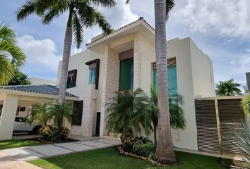 Casa en  Calle Aruba, Lagos Del Sol, Benito Juárez, Quintana Roo, 77567, Mex