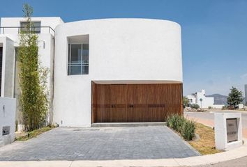 Casa en  Calle Travertino, Campestre, La Antigua Juriquilla, Querétaro, 76224, Mex