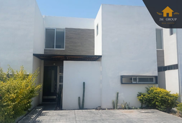 Casa en  Avenida De La Aurora, El Cerrito, Corregidora, Querétaro, 76915, Mex