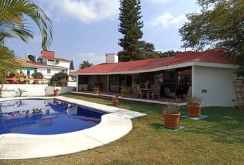 Casa en  Fraccionamiento Lomas De Cocoyoc, Atlatlahucan