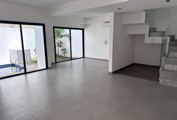 Casa en  Paseo Arbolada, Alborada, Cancún, Benito Juárez, Quintana Roo, 77533, Mex