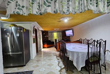 Casa en  Calle Bosque Del Centenario 17, Jardines De Morelos, Ecatepec De Morelos, Ecatepec De Morelos, México, 55070, Mex