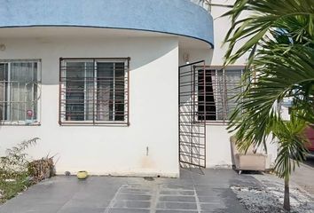 Casa en  Avenida Aeropuerto, Veracruz, Veracruz De Ignacio De La Llave, 91698, Mex