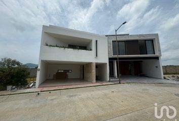 Casa en  Avenida Esmeralda, Joyas Del Campestre, Tuxtla Gutiérrez, Chiapas, 29057, Mex