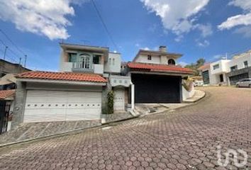 Casa en  Calle Sierra Morena 1447-1763, Don Vasco, Uruapan, Michoacán De Ocampo, 60110, Mex