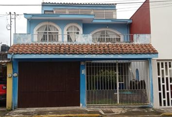 Casa en  Calle Fresno 2-32, Jardines De Coatepec, Coatepec, Veracruz De Ignacio De La Llave, 91567, Mex