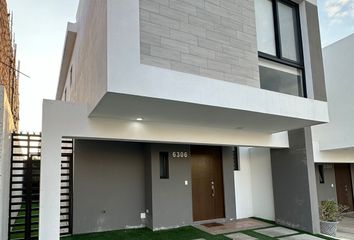 Casa en condominio en  Circuito Colorado, Mazatlán, Sinaloa, 82275, Mex