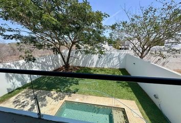 Casa en condominio en  Calle 18 108-108, Cholul, Mérida, Yucatán, 97305, Mex