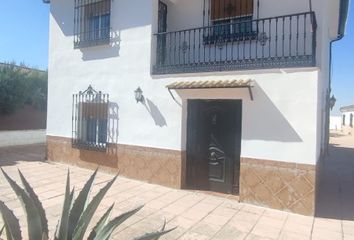 Chalet en  La Carlota, Córdoba Provincia