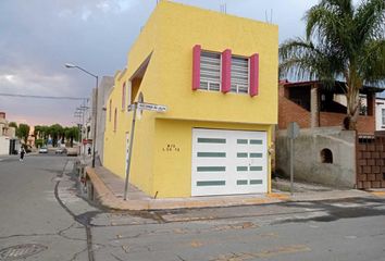 Casa en fraccionamiento en  Calle Hacienda De Talpa, Santín, Sauces, Toluca, México, 50210, Mex