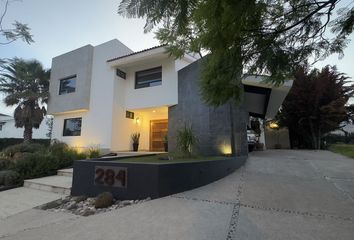 Casa en  Paseo De Los Claustros 99-231, El Campanario, Santiago De Querétaro, Querétaro, 76146, Mex