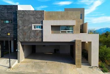 Casa en  Cerrada Hacienda Del Rincón, El Cerrito, Monterrey, Nuevo León, 64990, Mex