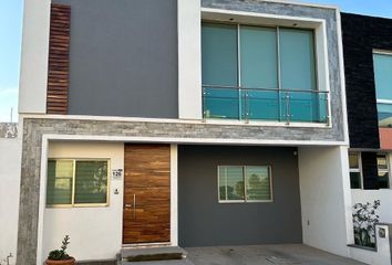 Casa en condominio en  Boulevard Valle Imperial, Valle Imperial, Zapopan, Jalisco, 45134, Mex