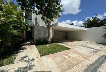 Casa en  Cholul, Mérida, Yucatán, Mex