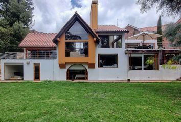 Casa en  Bosques De Pinos, Bogotá