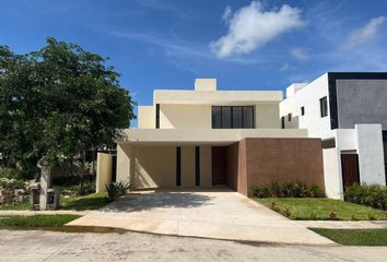 Casa en  Calle 16, Conkal, Yucatán, 97345, Mex