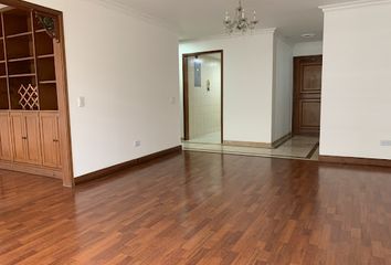 Apartamento en  Santa Barbara Norte, Bogotá