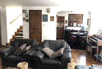 Apartamento en  Santa Barbara Norte, Bogotá