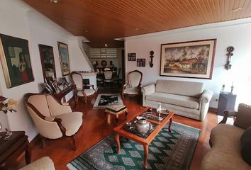 Apartamento en  Santa Barbara Norte, Bogotá