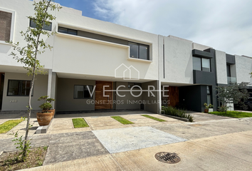 Casa en  Paseo Solares, Zapopan, Jalisco, 45019, Mex