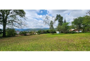 Lote de Terreno en  Valle De Bravo, Valle De Bravo