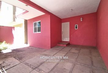 Casa en  Calle José María Morelos, Independencia, Marfil, Guanajuato, 36257, Mex