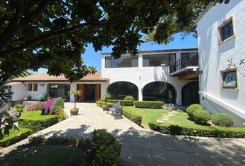 Casa en  Privada Avenida Del Club 205, Chiluca Y Club De Golf Chiluca, Ciudad López Mateos, Atizapán De Zaragoza, México, 52930, Mex