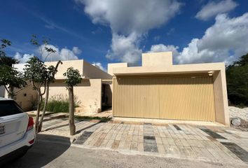 Casa en condominio en  Carretera Federal Libre 261 Merida Progreso 24670, Mérida, Yucatán, 97302, Mex