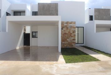 Casa en condominio en  Calle 21, Cholul, Mérida, Yucatán, 97305, Mex