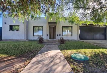 Casa en  Luján De Cuyo, Mendoza