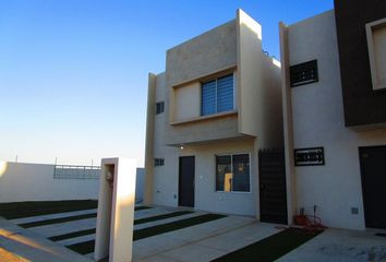 Casa en condominio en  Boulevard Valparaiso, Hacienda Las Flores, Tijuana, Baja California, 22667, Mex