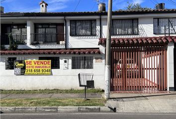 Casa en  Pontevedra, Bogotá