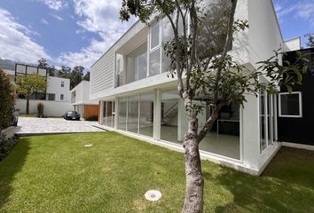 Casa en  Tumbaco, Quito