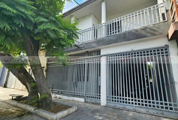 Casa en  Calle Gardenia, Residencial Céntrika Sector Palmas, Monterrey, Nuevo León, 64520, Mex