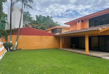 Casa en  Privada Tinguindin 2, Lazaro Cardenas, Cuernavaca, Morelos, 62083, Mex