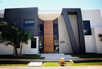 Casa en condominio en  Avenida Paseo Del Jaguar, Mérida, Yucatán, Mex