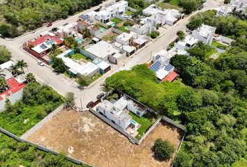 Lote de Terreno en  Calle 18 108-108, Cholul, Mérida, Yucatán, 97305, Mex