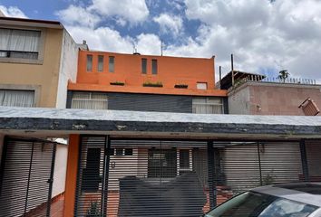 Casa en  Privada García I. Icazbaceta 9-18, Ciudad Satélite, Naucalpan De Juárez, México, 53100, Mex