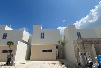 Casa en  Instituto Confucio De La Uady, Cholul, Mérida, Yucatán, Mex