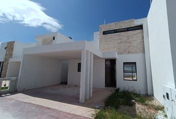 Casa en  Calle 22, Conkal, Yucatán, 97345, Mex