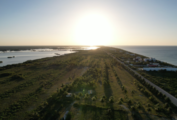 Lote de Terreno en  Calle 20, Telchac Puerto, Yucatán, Mex