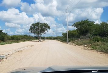 Lote de Terreno en  Calle 21, Conkal, Yucatán, 97345, Mex