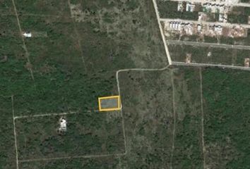 Lote de Terreno en  Calle 18 108-108, Cholul, Mérida, Yucatán, 97305, Mex