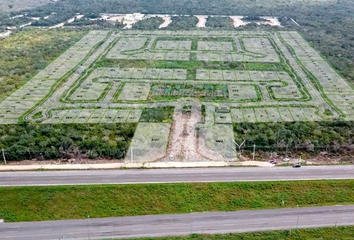 Lote de Terreno en  Carretera Mérida - Progreso, Mérida, Yucatán, Mex