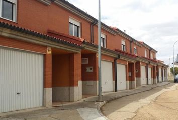 Chalet en  Luyego, León Provincia