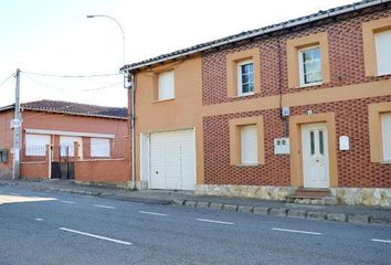 Chalet en  Villaselan, León Provincia